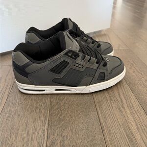 Globe Men's Charcoal and Black Sneakers